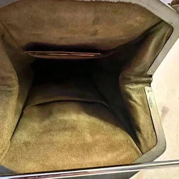 1920s leather embossed design purse. - Picture 6 of 13